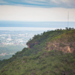 Após deslizamentos, Defesa Civil orienta população a evitar trilha na Serra do Lajeado