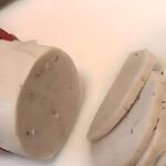 Pesquisa desenvolve salsicha, patê e “apresuntado” de tilápia Ângela Aparecida lemos Furtado - Os novos produtos agregam valor á cadeia produtiva do pescado. Na foto, apresuntado de tilápia