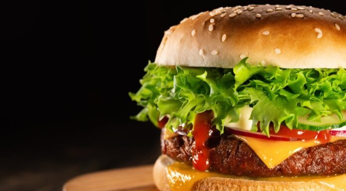 Sem Brasil, lanchonetes enfrentam preços mais altos de carne nos EUA