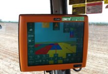 Estratégia simples e de baixo custo racionaliza o manejo da adubação em solos de alta fertilidade Álvaro Resende - Atualmente, existem equipamentos agrícolas com sistemas eletrônicos que permitem variar, em tempo real, as quantidades de fertilizantes conforme a necessidade em diferentes partes de um talhão de cultivo, o que viabiliza a automação do manejo baseado na adubação de restituição.