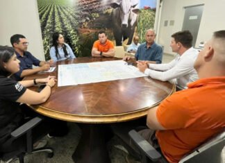 Governo do Tocantins recebe cooperativa de crédito e fomenta financiamento agrícola